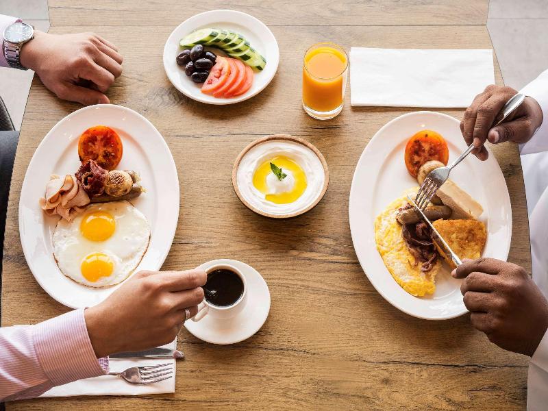 Adagio Aparthotel Jeddah Malik Road - Restoran