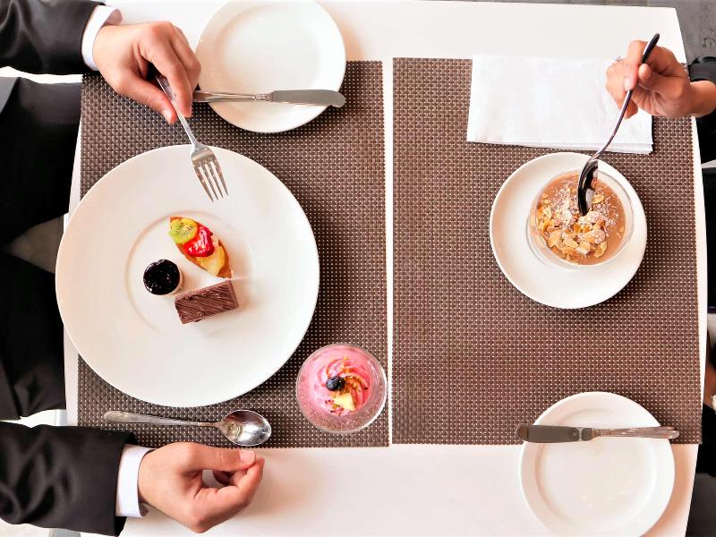 Adagio Aparthotel Jeddah Malik Road - Restoran