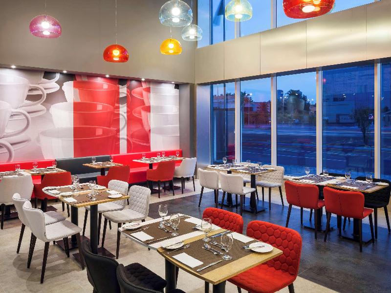 Adagio Aparthotel Jeddah Malik Road - Restoran