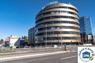 Nash Suites Airport Hotel otel fotoğrafı