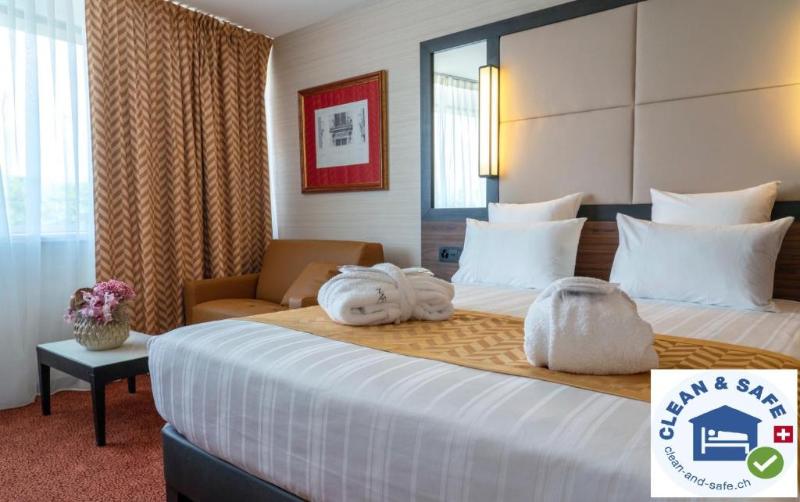 Nash Suites Airport Hotel - Oda