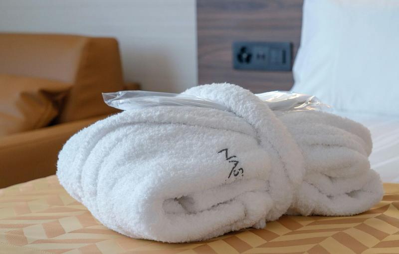 Nash Suites Airport Hotel - Oda