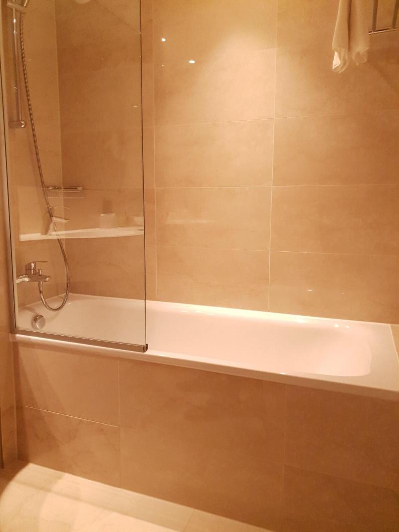 Nash Suites Airport Hotel - Oda