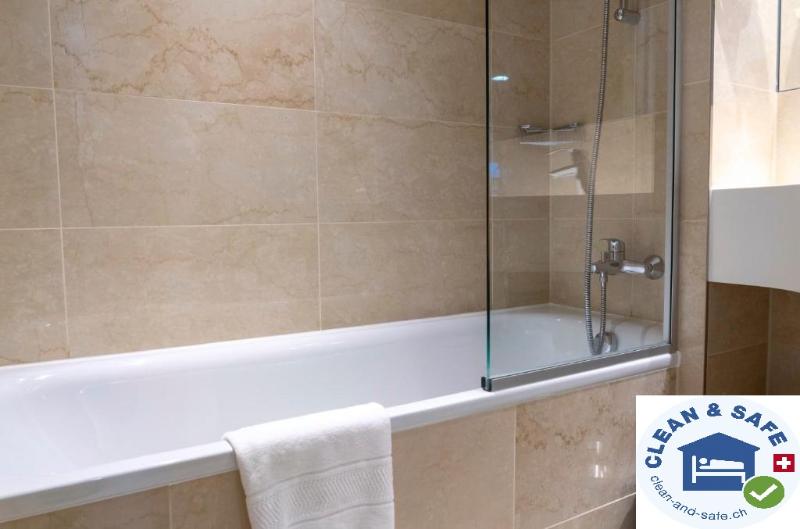 Nash Suites Airport Hotel - Oda