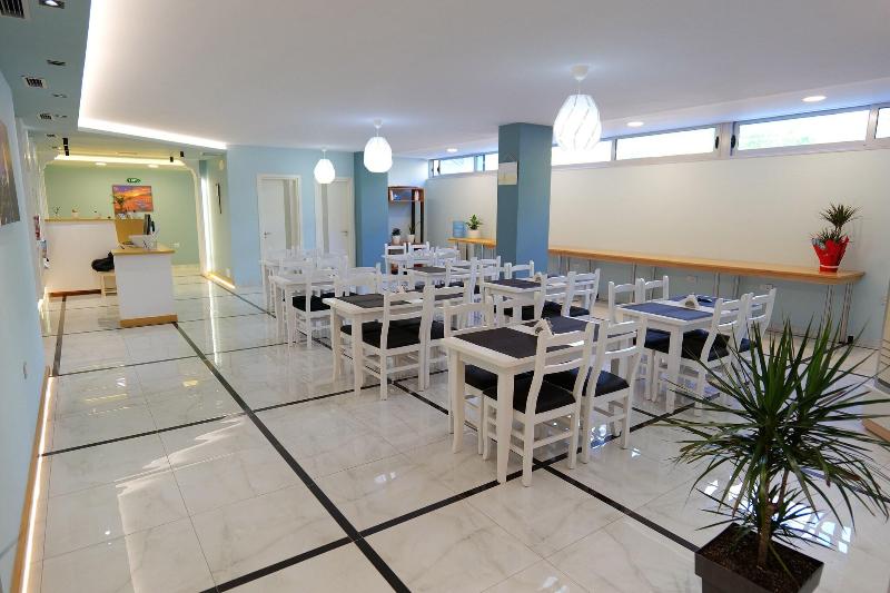 Oceanic Overview Suites - Lobi