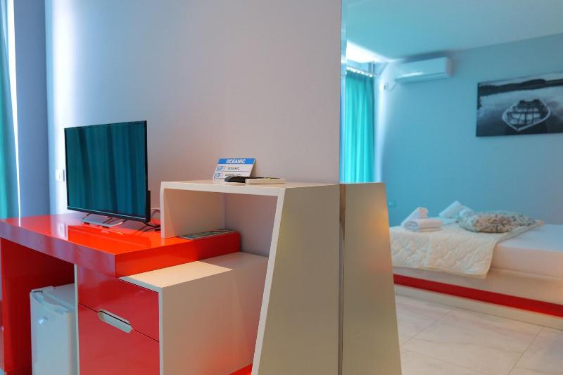 Oceanic Overview Suites - Oda