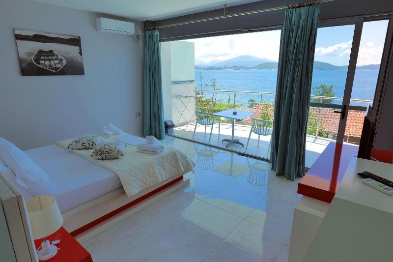 Oceanic Overview Suites - Oda