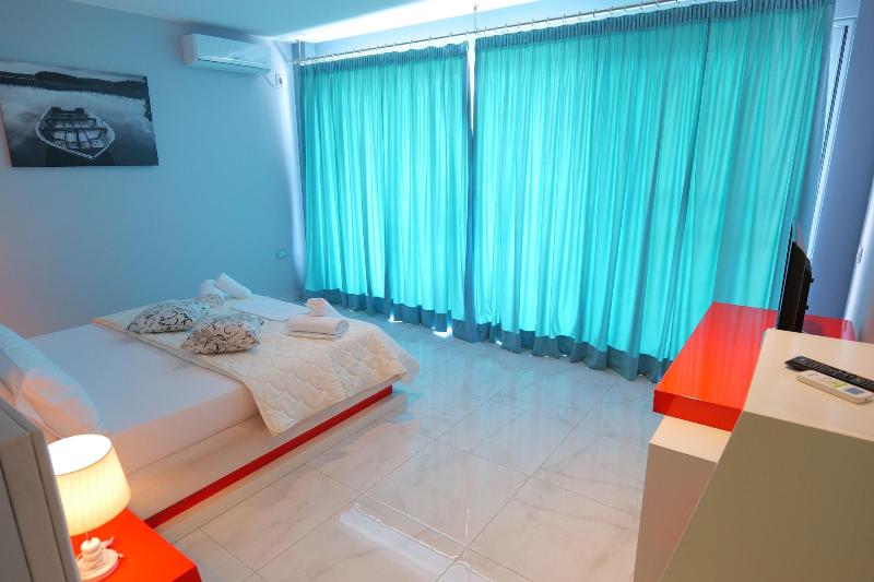 Oceanic Overview Suites - Oda