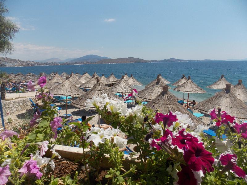 Oceanic Overview Suites - Plaj