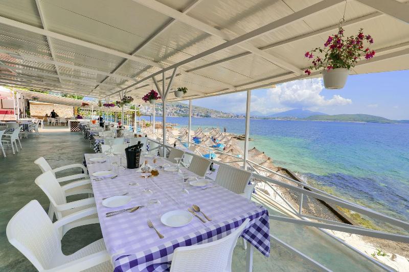 Oceanic Overview Suites - Restoran