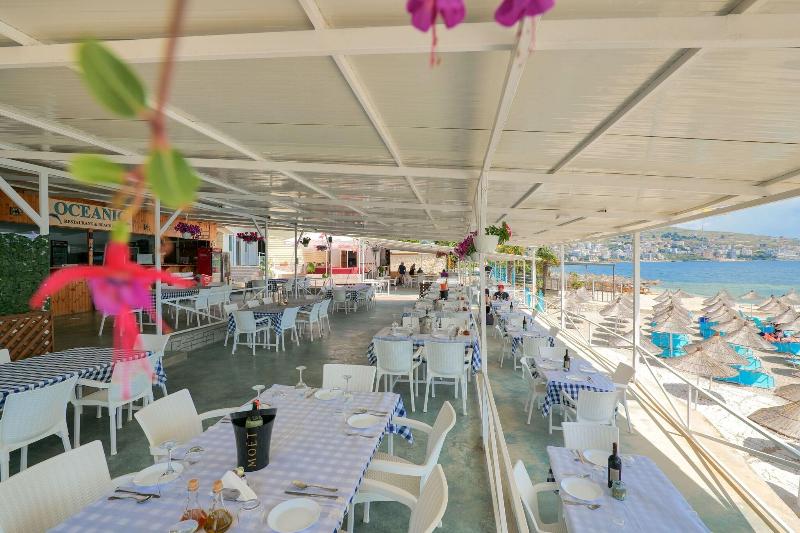 Oceanic Overview Suites - Restoran