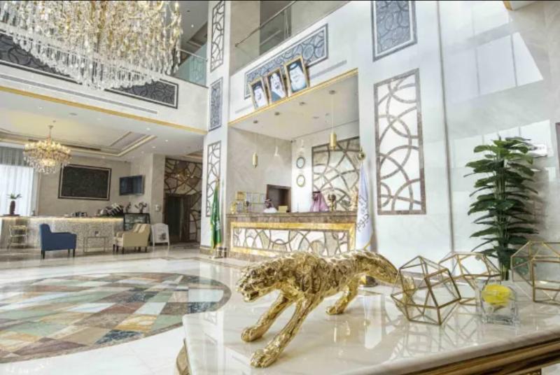 Iridium 70 Hotel - Lobi