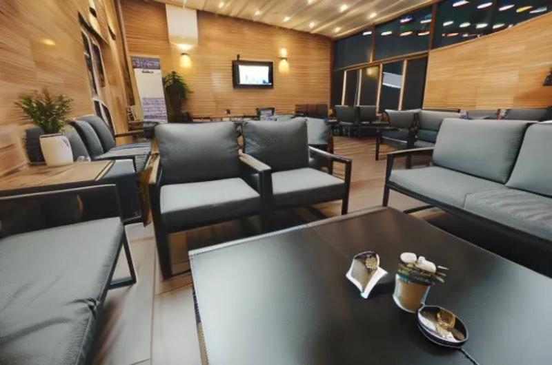 Iridium 70 Hotel - Lobi