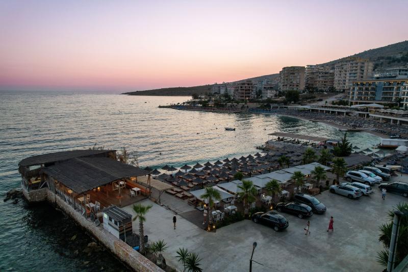 Sunset Aparthotel - Genel