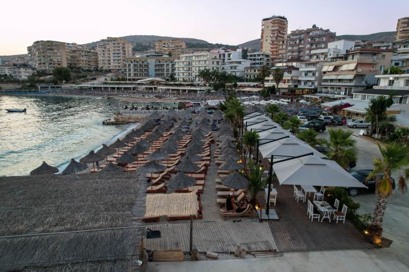 Sunset Aparthotel - Genel
