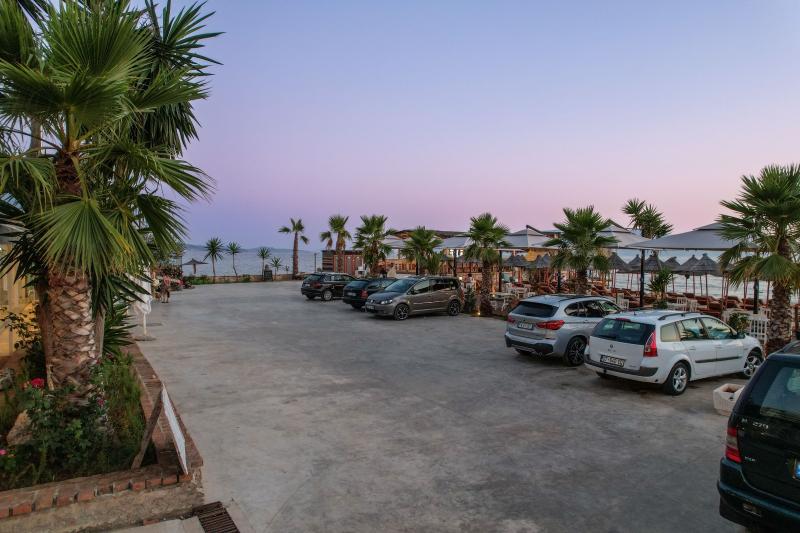 Sunset Aparthotel - Genel