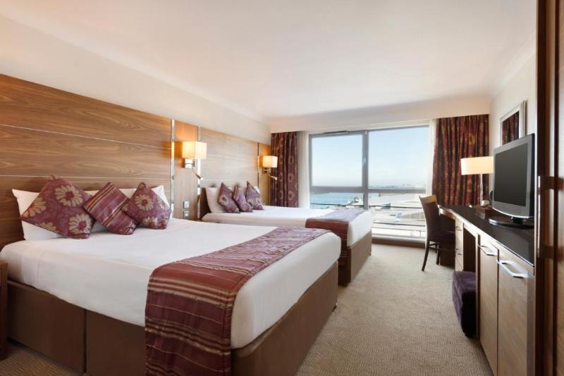 Waterfront Hotel Southport - Oda