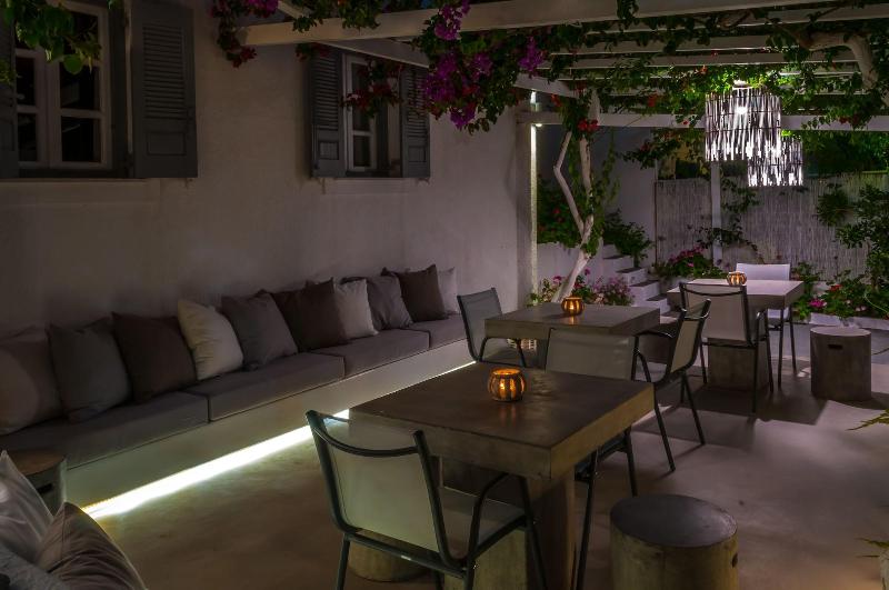 Milos Bay Suites - Aktivite