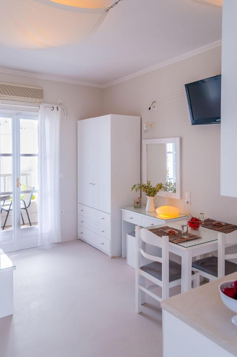 Milos Bay Suites - Oda