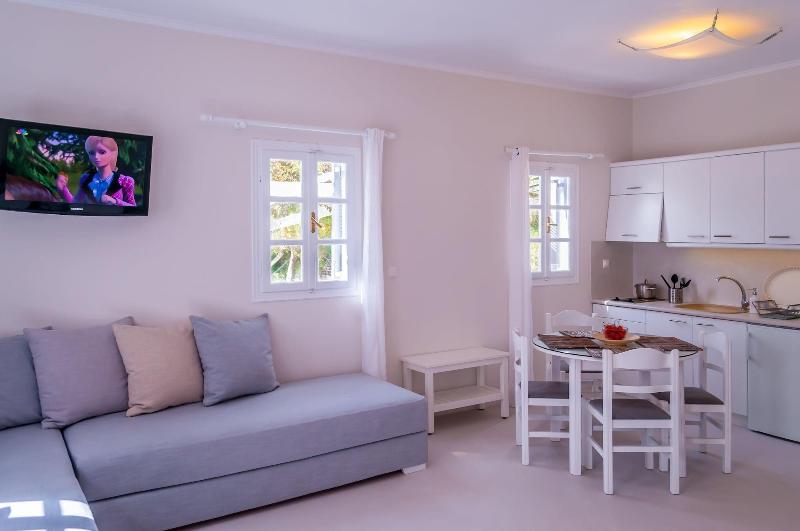 Milos Bay Suites - Oda
