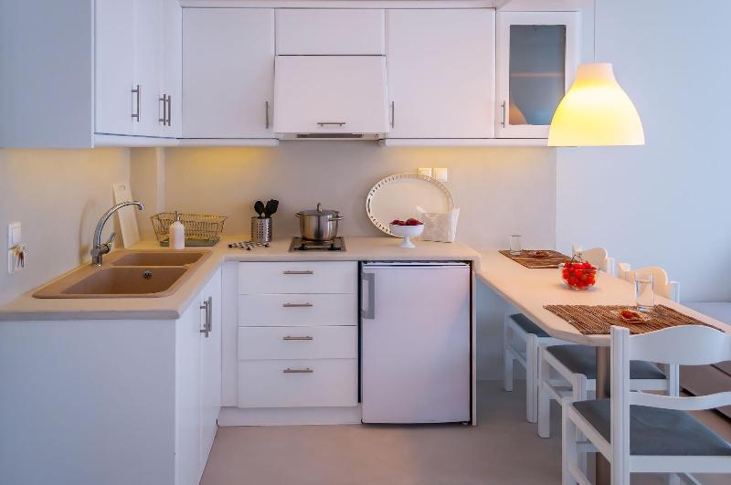 Milos Bay Suites - Oda