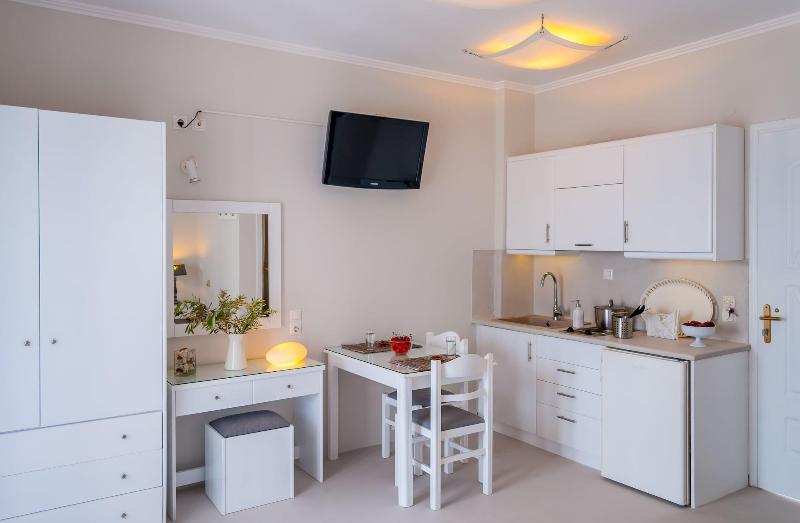 Milos Bay Suites - Oda