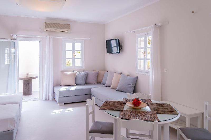 Milos Bay Suites - Oda