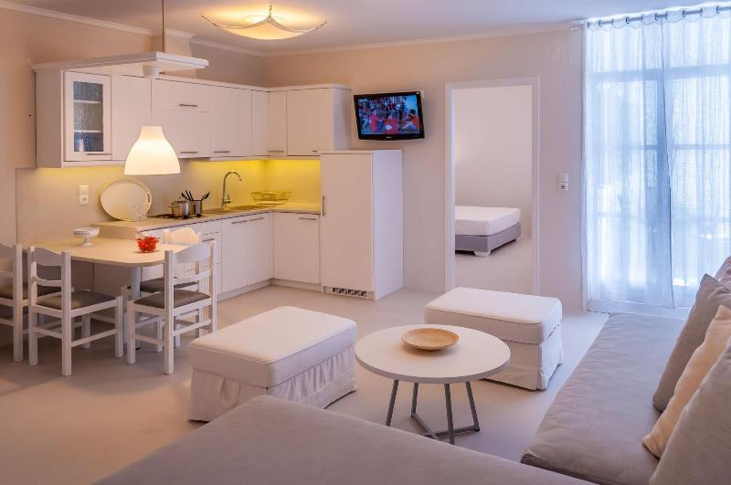 Milos Bay Suites - Oda
