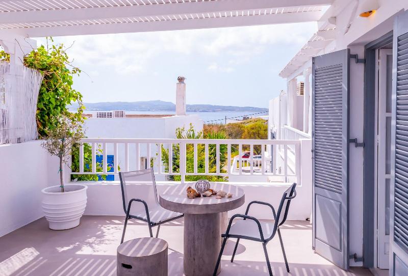 Milos Bay Suites - Oda