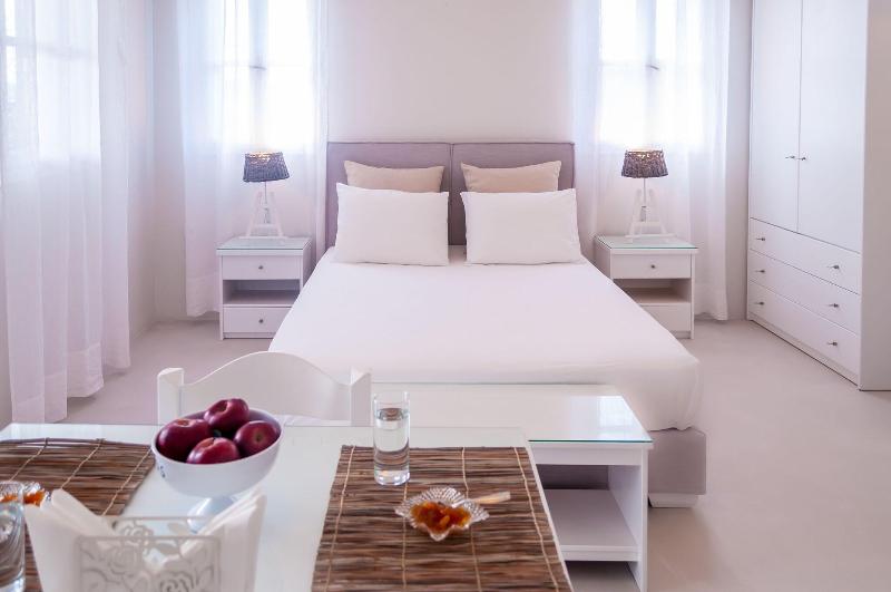 Milos Bay Suites - Oda