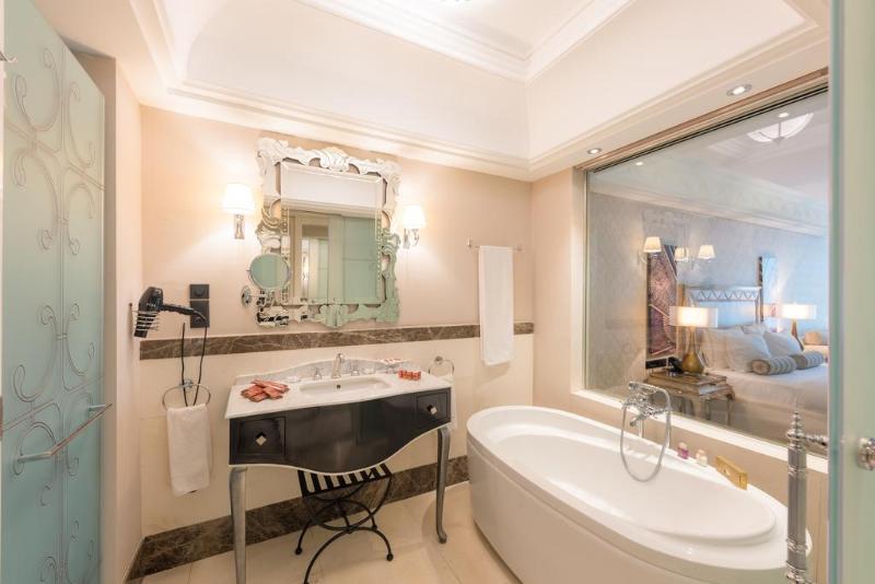 Quba Palace Hotel - Oda