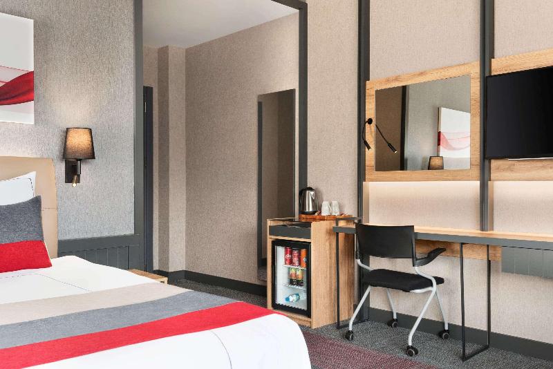 Ramada by Wyndham Tire - Oda