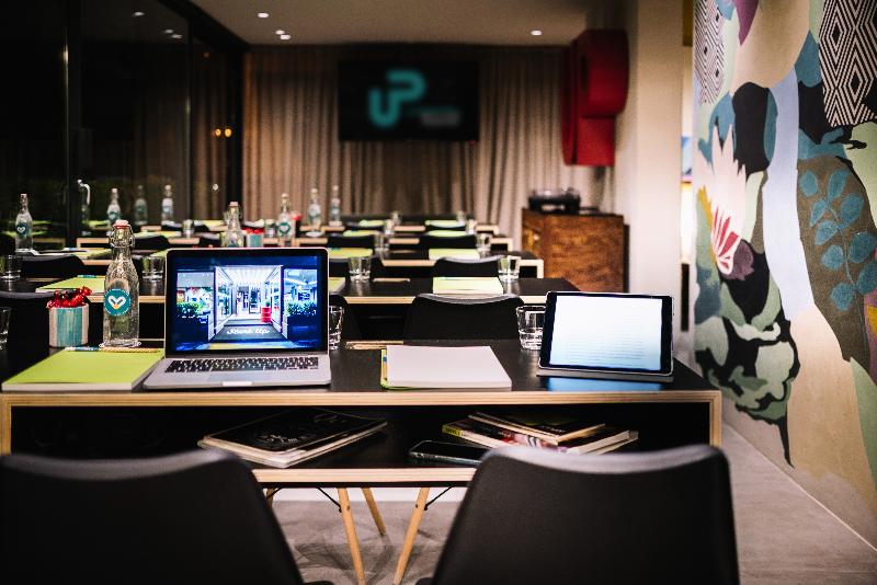 Up Hotel - Toplantı