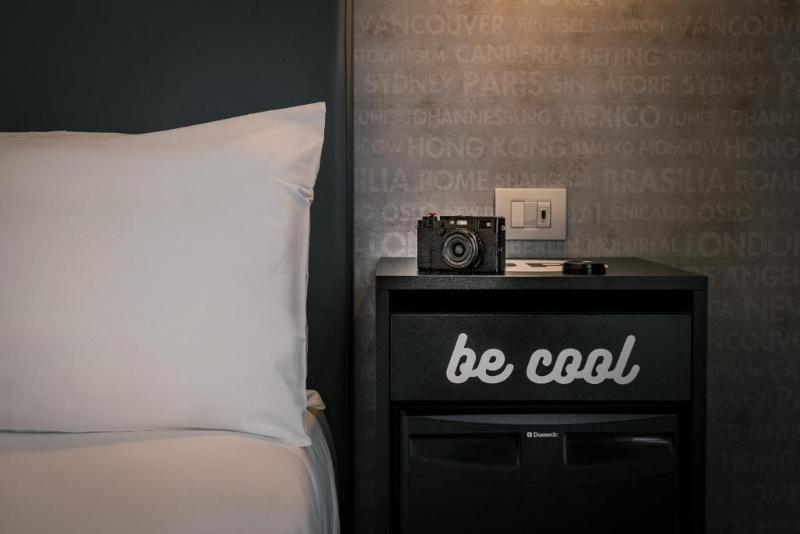 Up Hotel - Genel