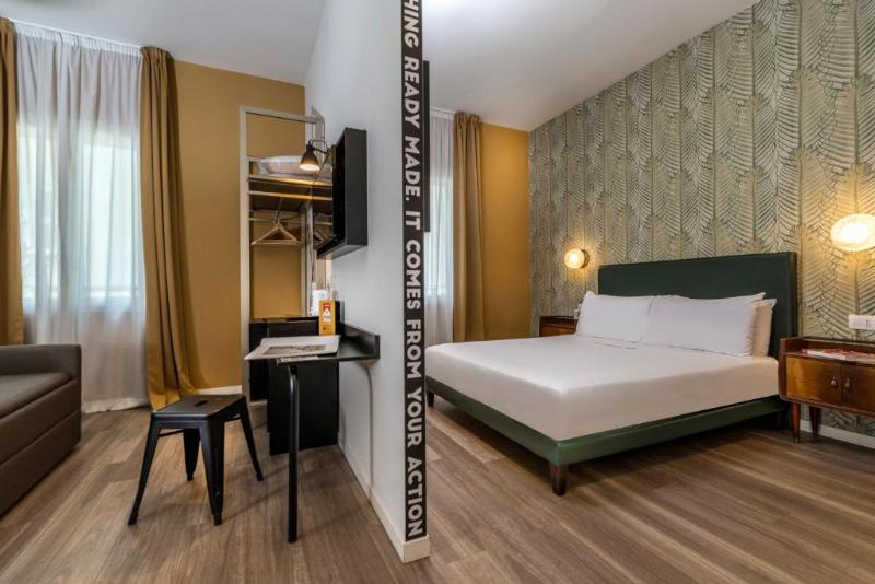 Up Hotel - Oda