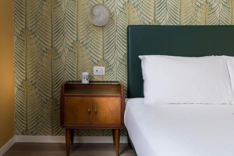 Up Hotel - Oda
