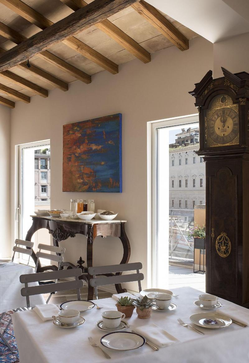 Palazzo Caruso - Lobi
