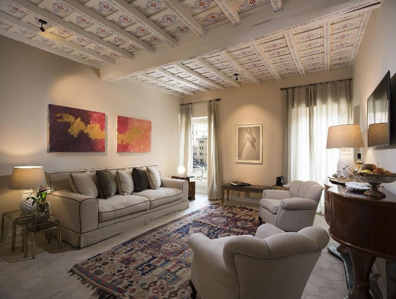Palazzo Caruso - Oda