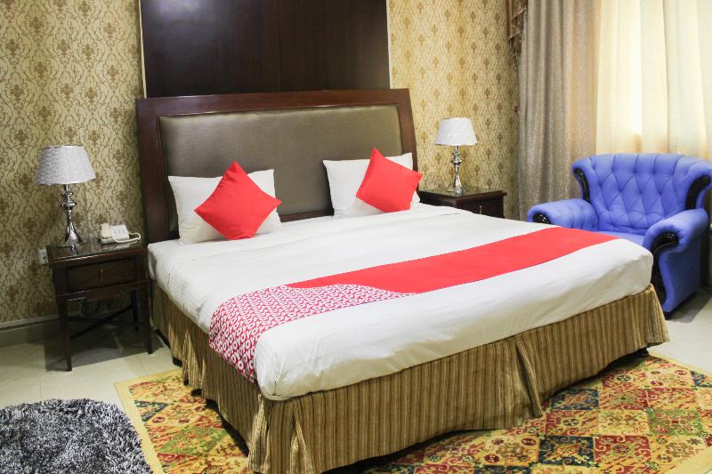 Clifton International Hotel - Oda