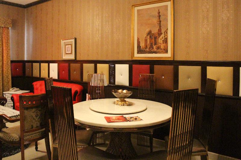 Clifton International Hotel - Oda