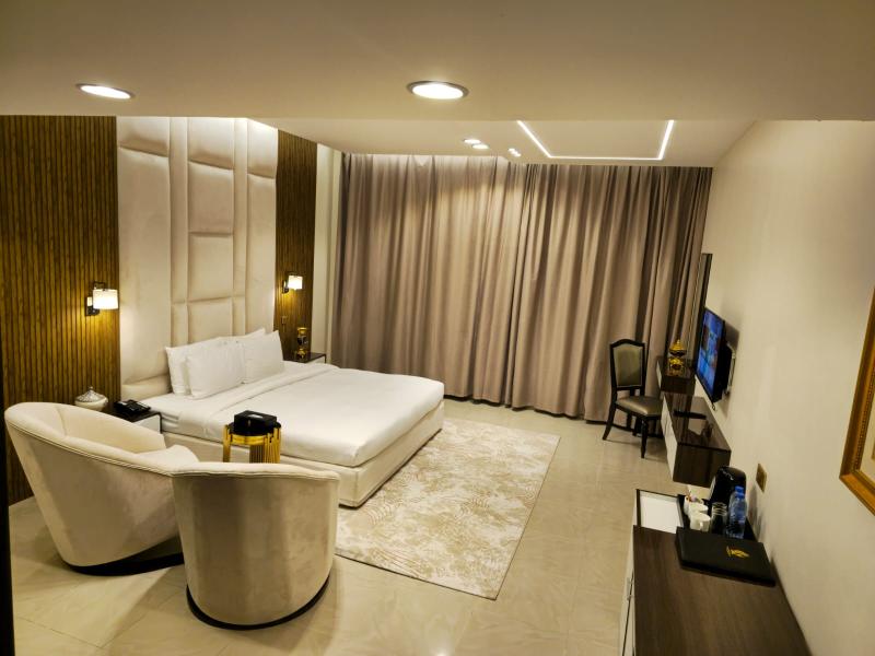 Clifton International Hotel - Oda
