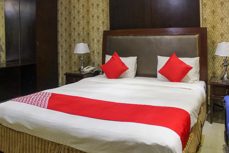 Clifton International Hotel - Oda