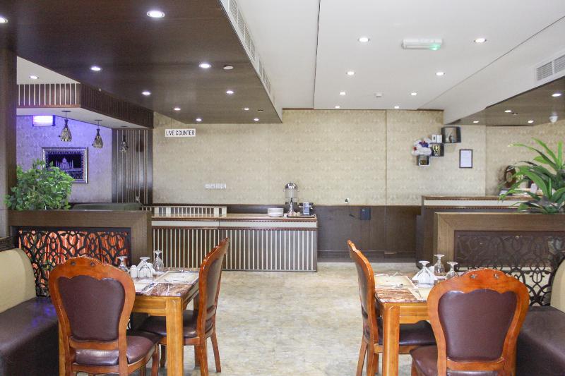 Clifton International Hotel - Restoran