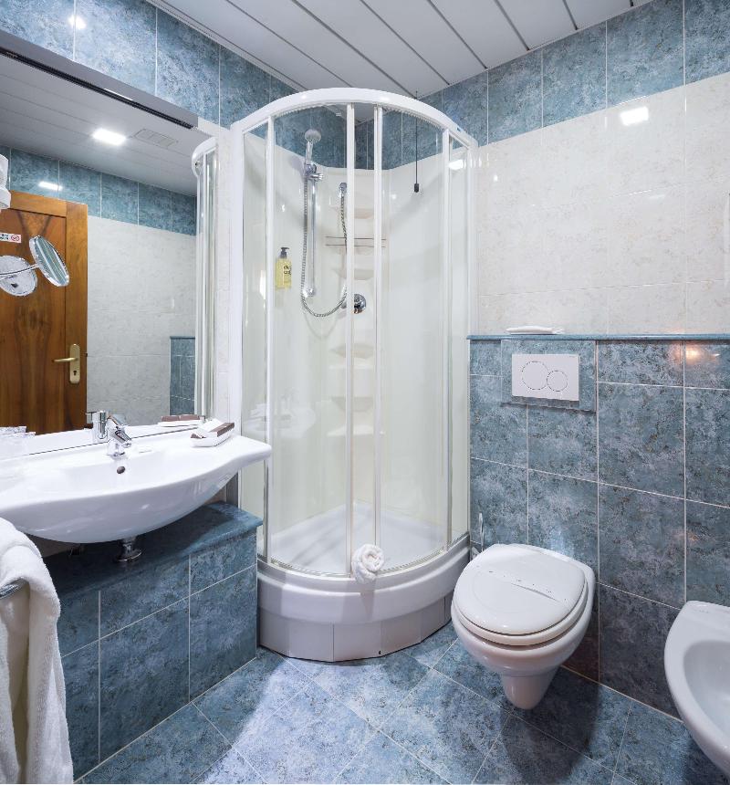 La Villa, Sure Hotel Collection by Best Western - Oda
