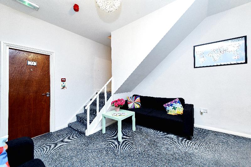 United Lodge Hotel - Lobi