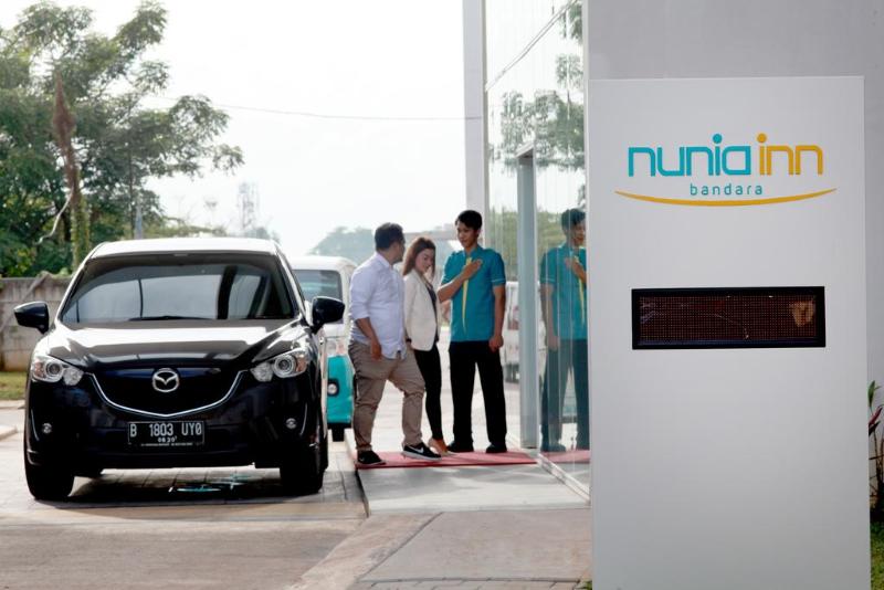 Nunia Inn Bandara - Lobi