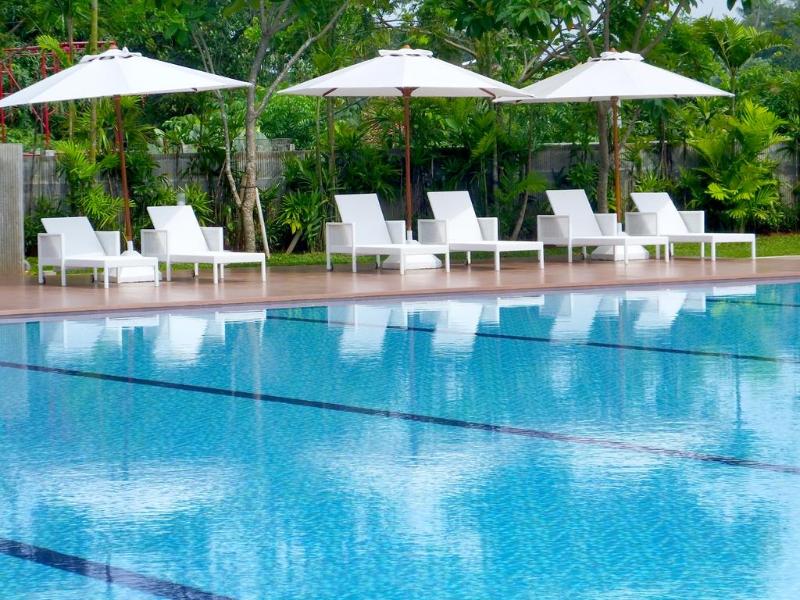 Nunia Inn Bandara - Havuz