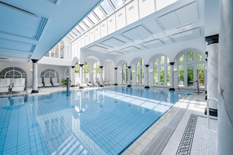 Relais & Chateaux Chasa Montana - Havuz