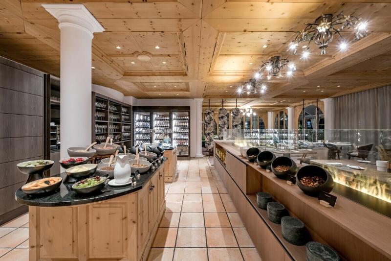 Relais & Chateaux Chasa Montana - Restoran