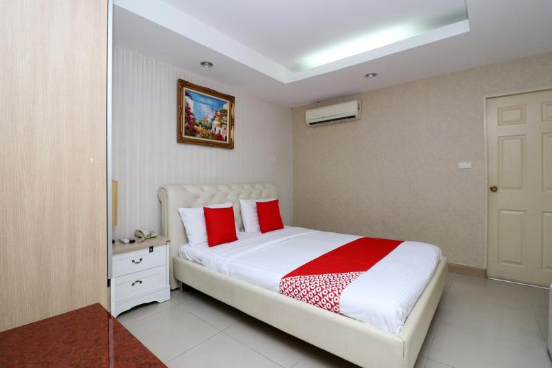 OYO 102 Diamond Residence Silom - Oda